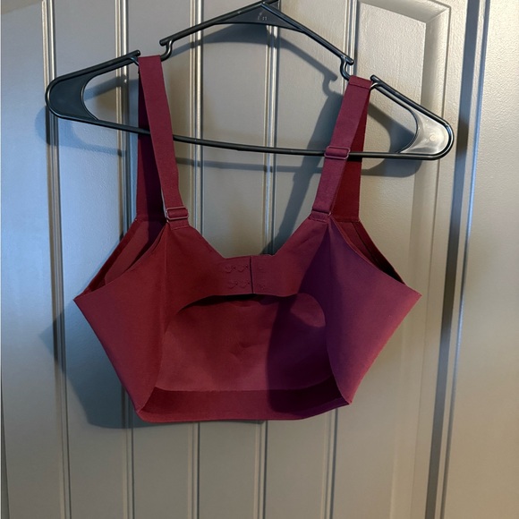 Lululemon bra - Picture 8 of 8